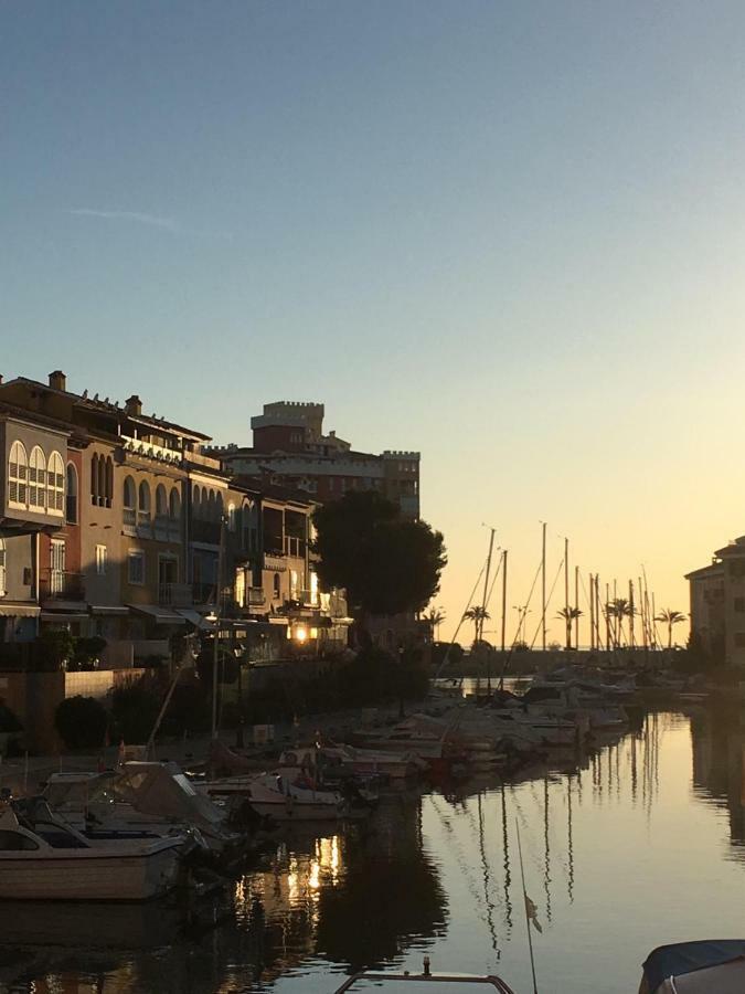 Apartamento En Port Saplaya Lägenhet Exteriör bild